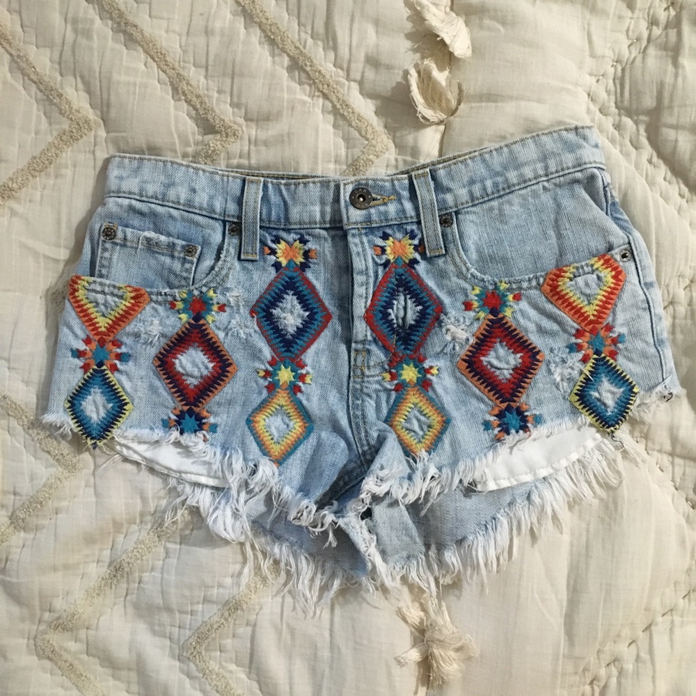 Diamond Patch CARMAR Shorty Shorts